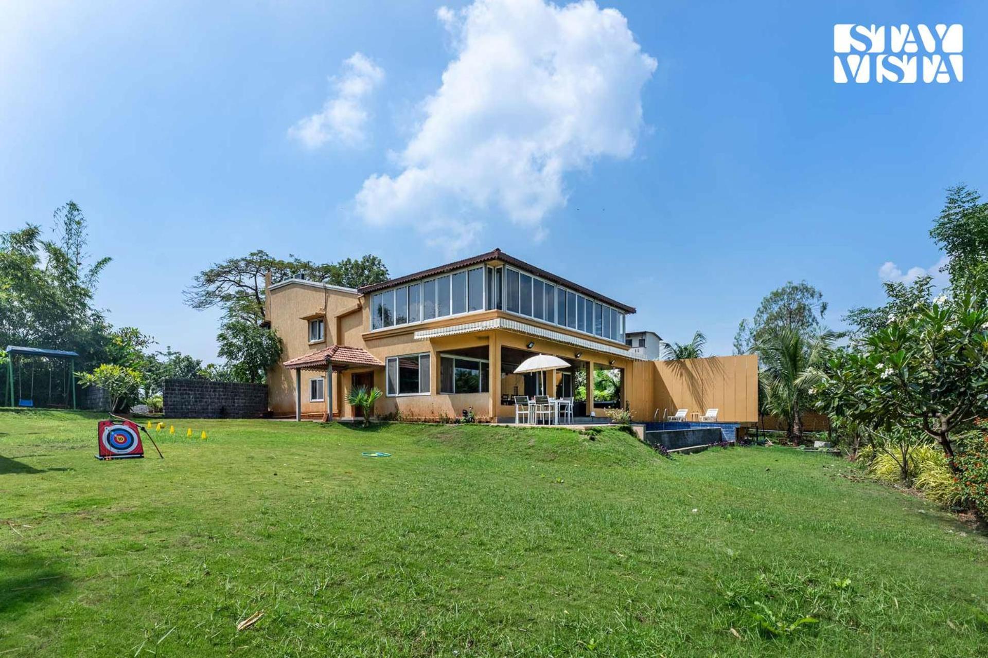 Stayvista At Countryside Meadows With Pool, Ac Pune Exterior photo